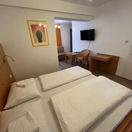 City Hotel Post 14 Braunau am Inn Extérieur photo